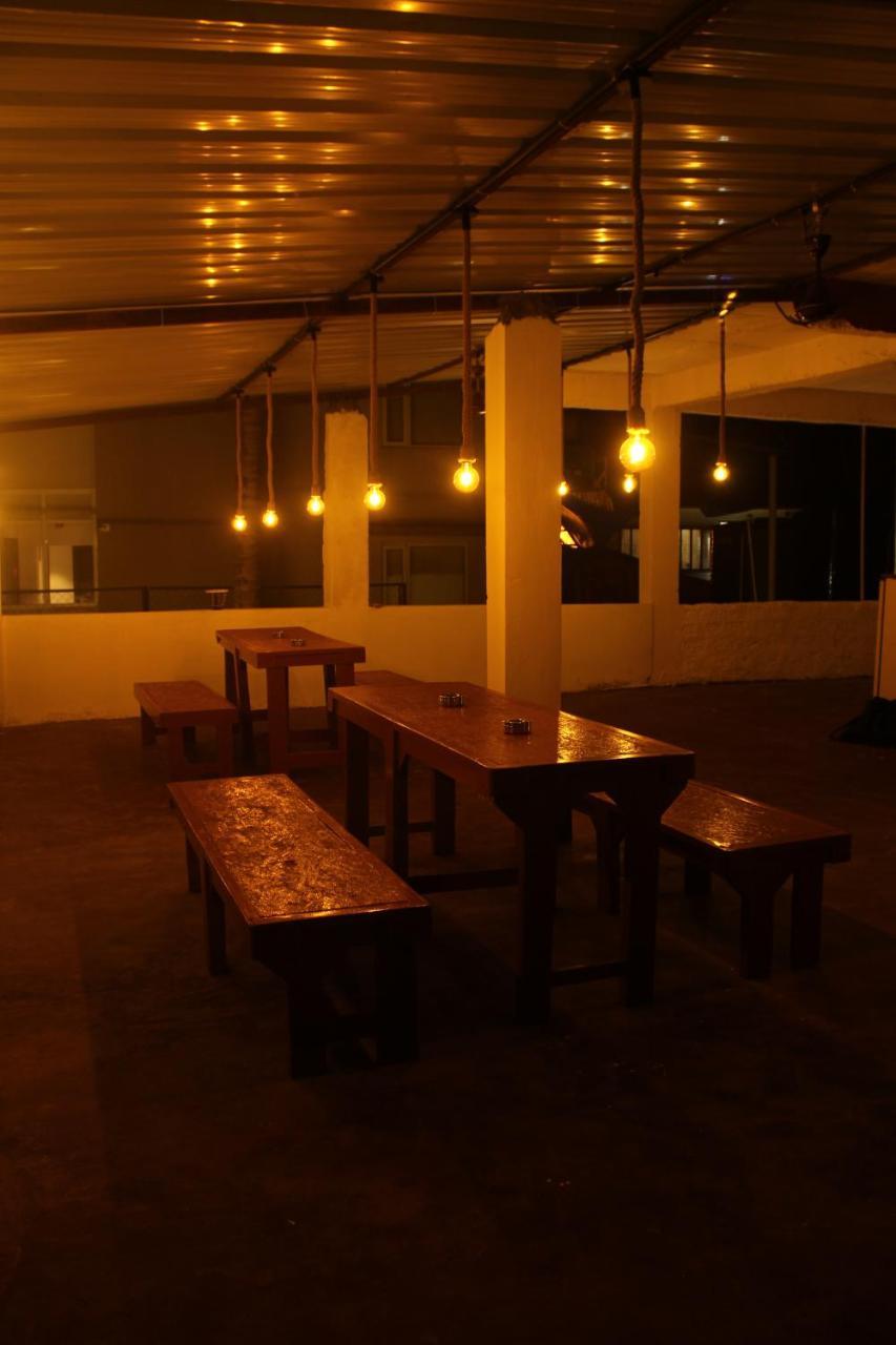 Aerostel - Backpacker'S Hostel In Goa Calangute Kültér fotó