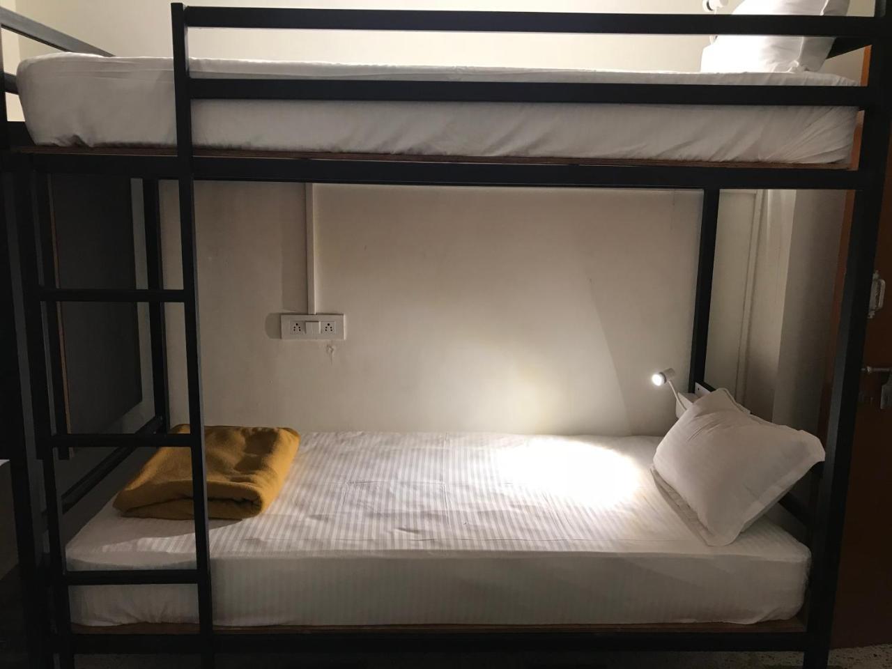 Aerostel - Backpacker'S Hostel In Goa Calangute Kültér fotó
