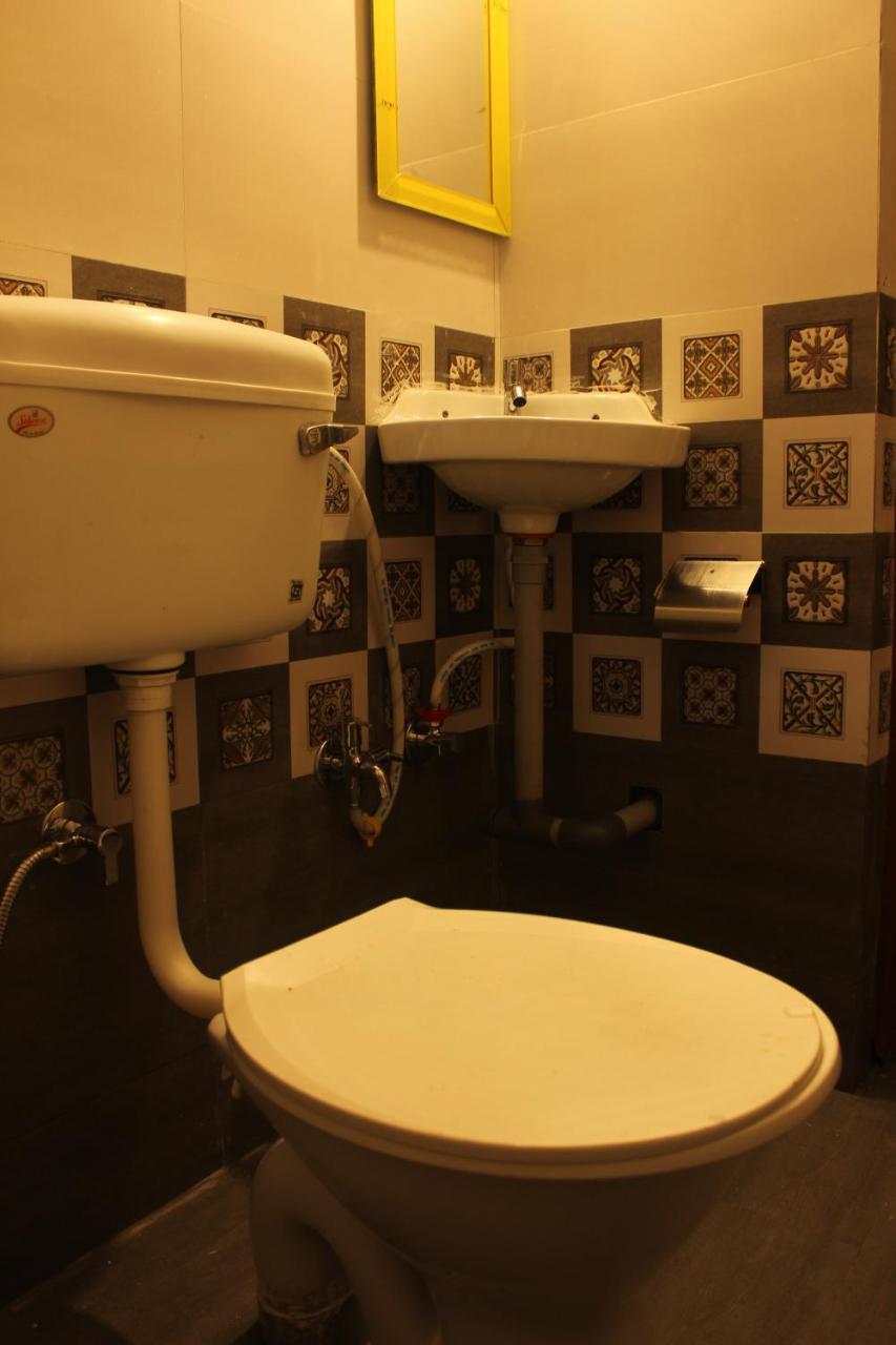 Aerostel - Backpacker'S Hostel In Goa Calangute Kültér fotó